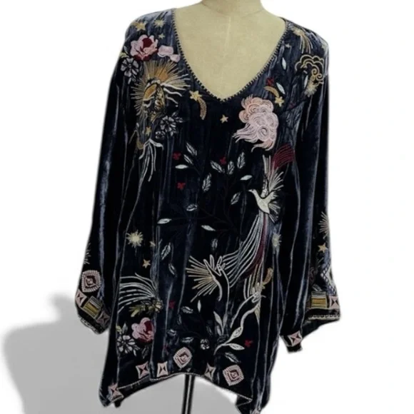 Johnny Was heavily embroidered Selah Velvet Kimono Sleeve Top In Jasper NWT RARE - Picture 7 of 16